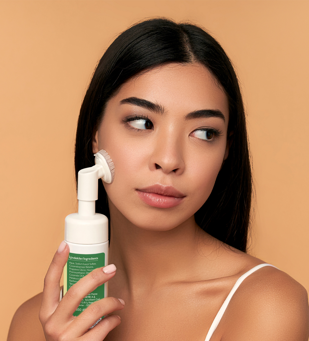 EMONİA GLOW Yüz Yıkama Köpüğü EMONİA GLOW Yüz Yıkama Köpüğü